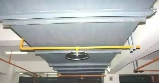 風(fēng)管下什么時(shí)候增設(shè)噴頭？